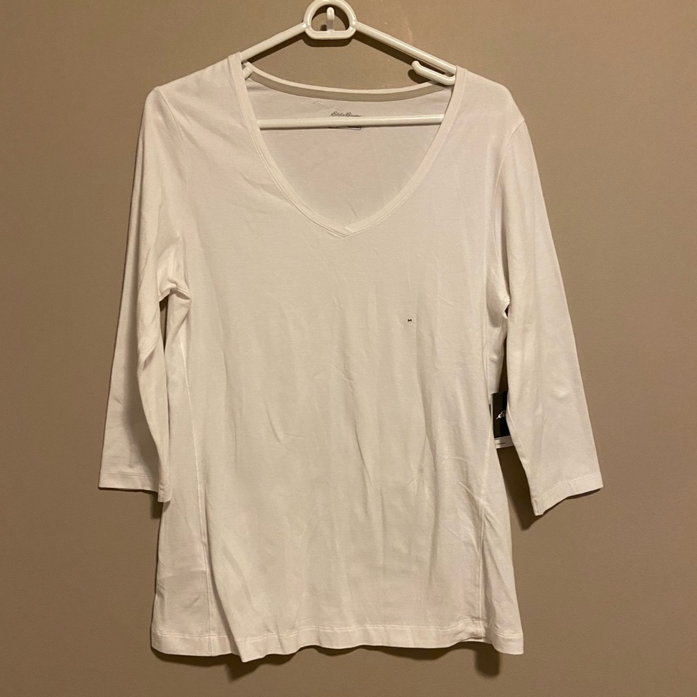 NWT Eddie Bauer white freedry v neck